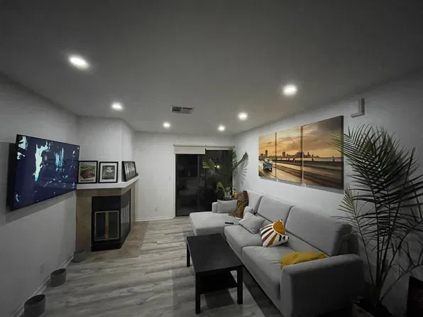 (undisclosed Address), Sacramento, CA 95826