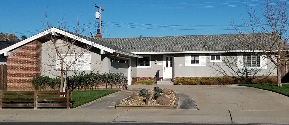 1st image of 1216 Lakewood Dr