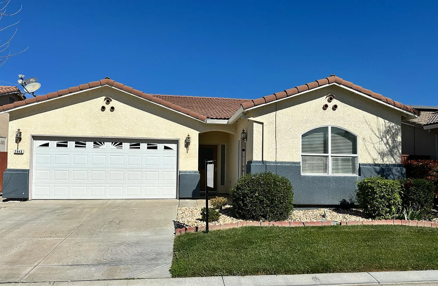 2940 Las Flores Cir photo 1