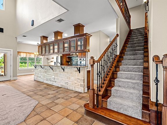 5th image of 407 Valley View Ct