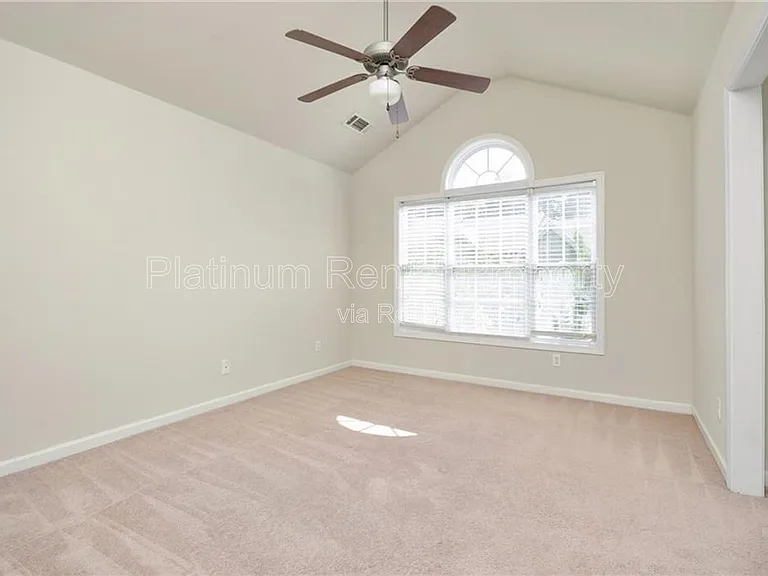 2886 Ridgeview Dr SW — Photo 11