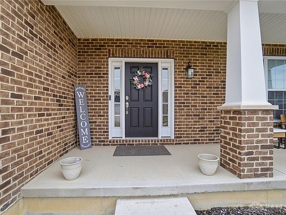 3rd image of 685 Dewmar Dr