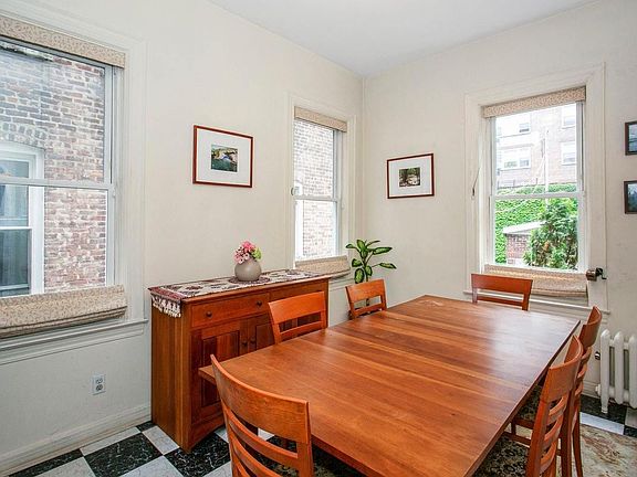 4th image of 3625 Greystone Ave