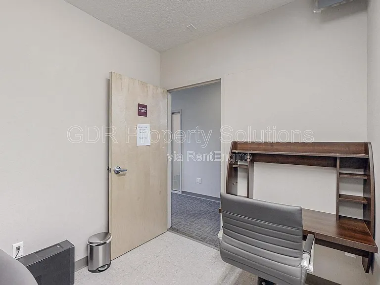 950 4th St NW #209 — Photo 23