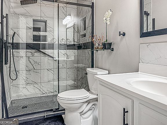 3rd image of 290 Ruby Ln #3328R