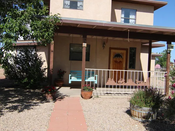 35 Jerome Rd, Los Lunas, NM 87031