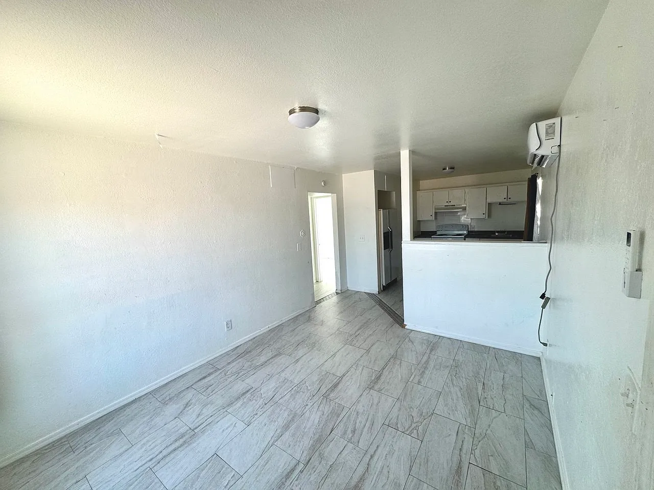 2 bed, 620 sqft, $1,000 — Photo 4