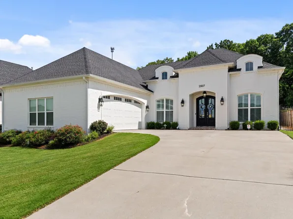 2507 Overcup Dr, Conway, AR 72034