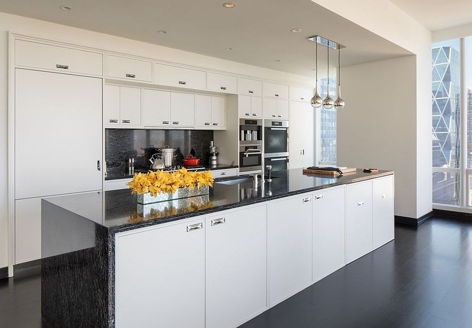 1st image of 157 W 57th St APT 35B