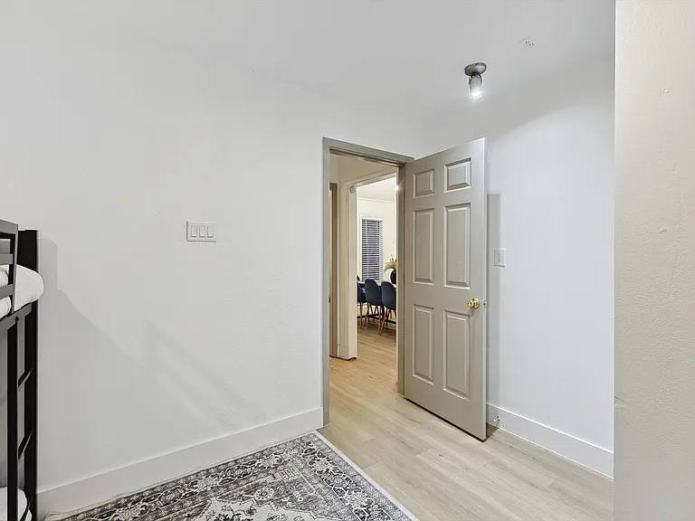 609 Arbor Creek Dr — Photo 31