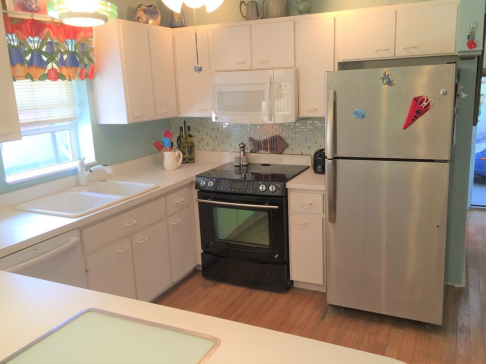 1st image of 405 Palm Ave