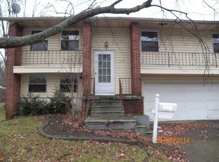 1115 Mayrose Dr, Dayton, OH