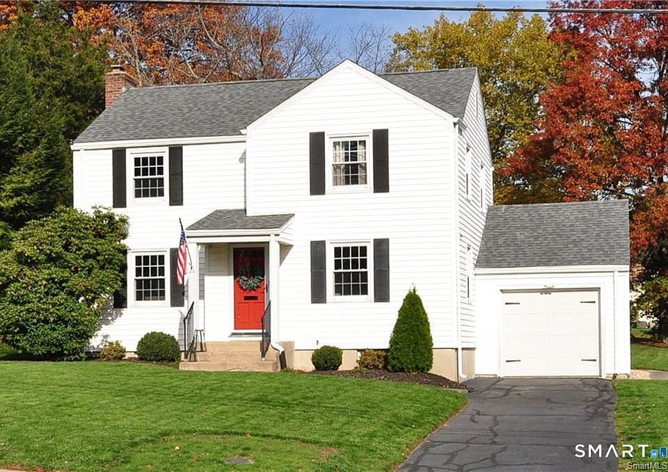 1st image of 26 Greystone Rd