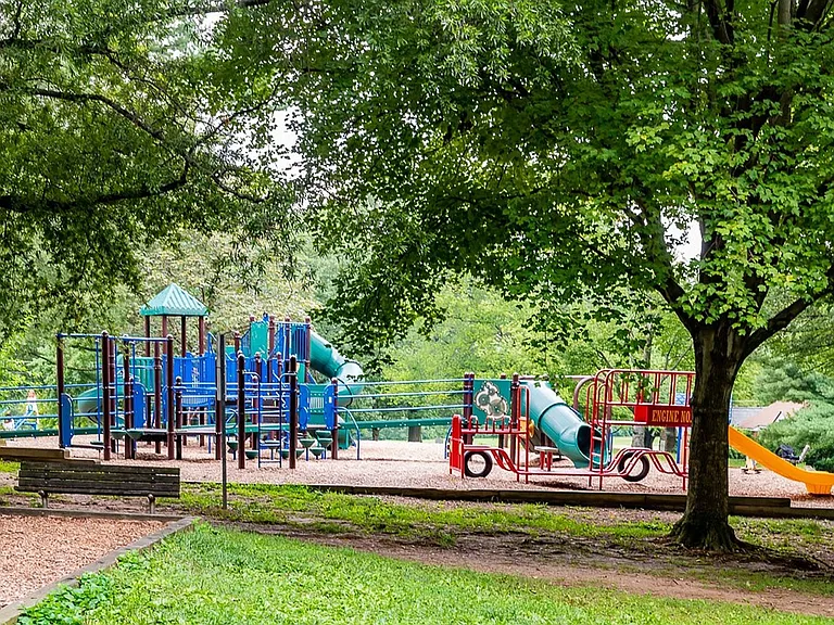6400 Ruffin Rd — Photo 49