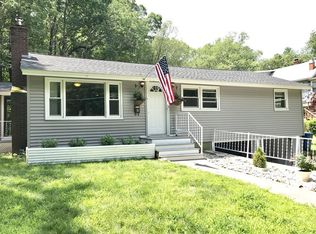 25 Tinker Hill Rd, Auburn, MA 01501