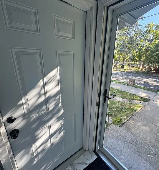 Front Entrance leading to apartment
