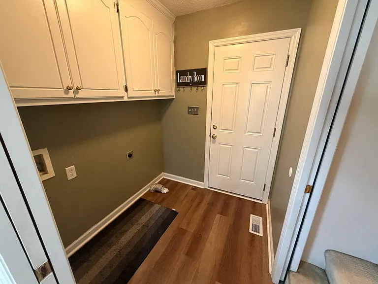 102 N Woodridge Dr — Photo 3