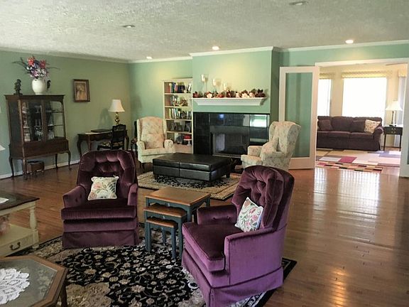 4th image of 8824 Leyton Dr #6