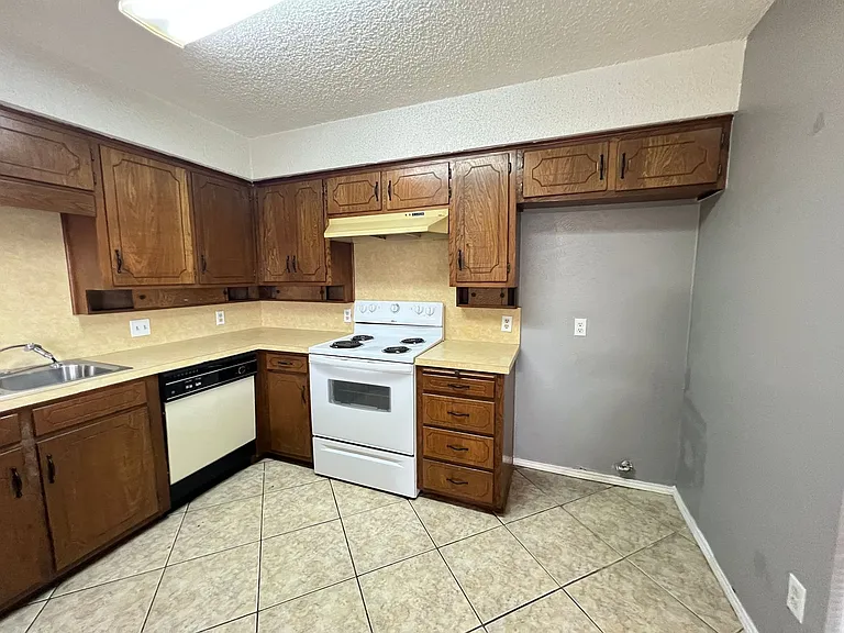 6403 San Juan Ave — Photo 8
