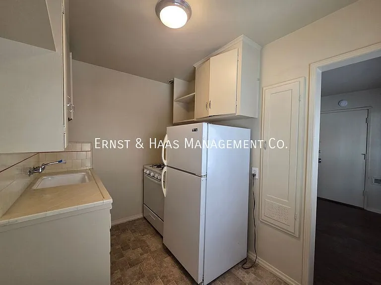 25 Argonne Ave #11 — Photo 7