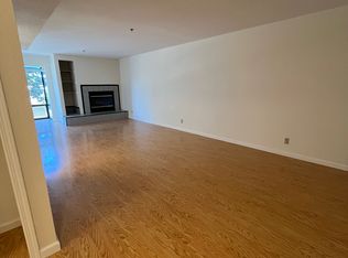 541 Monterey Rd #1, Pacifica, CA