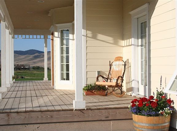 FRONT PORCH WITH A VIEW!