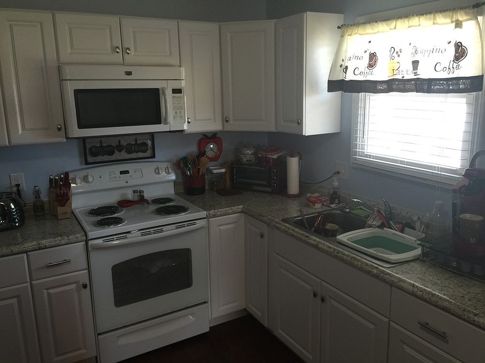 2nd image of 149 Walker St
