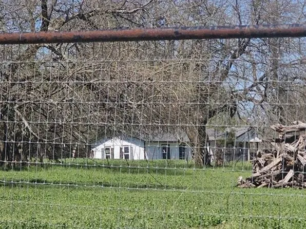 18331 Burden Ranch Est, Farmersville, TX 75442