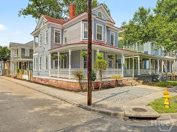 2nd image of 301 W 34th Street