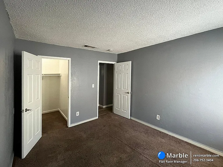 4550 E Fountain Way #105 — Photo 11