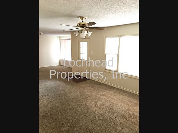 3rd image of 10820 Leota Dr
