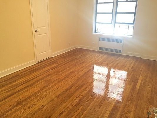 1st image of 456 E 18th St