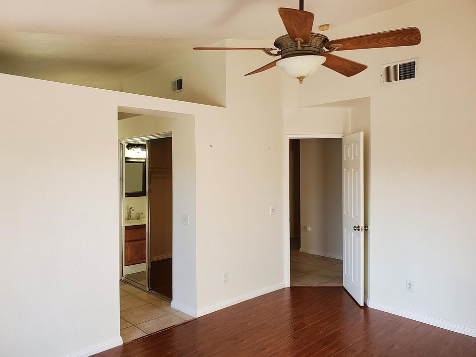 1st image of 78785 La Palma Dr