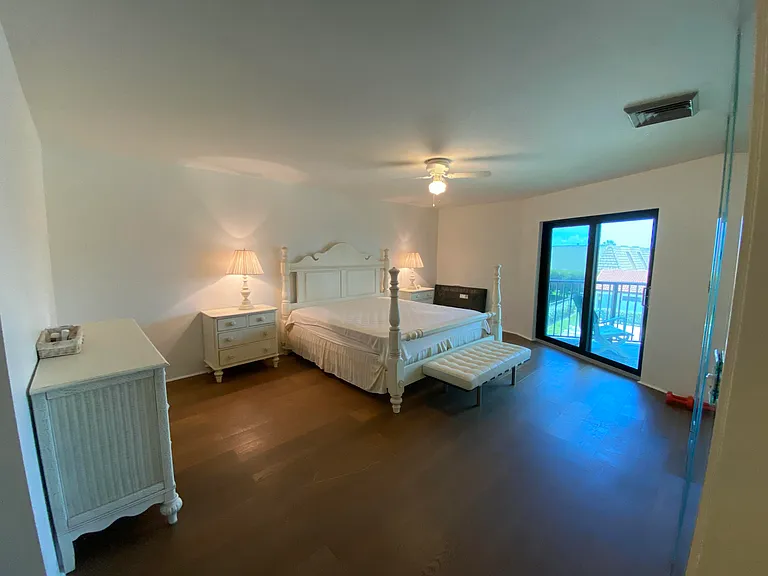 5801 N Ocean Blvd #208 — Photo 6