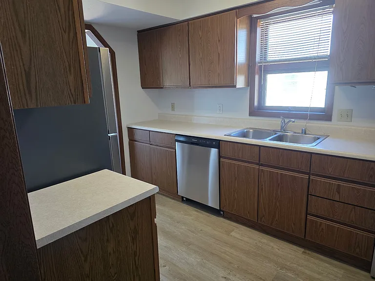 653 Galena Ct — Photo 3