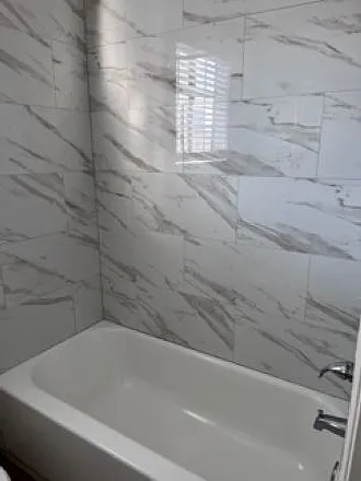 555 E Olive Ave — Photo 13