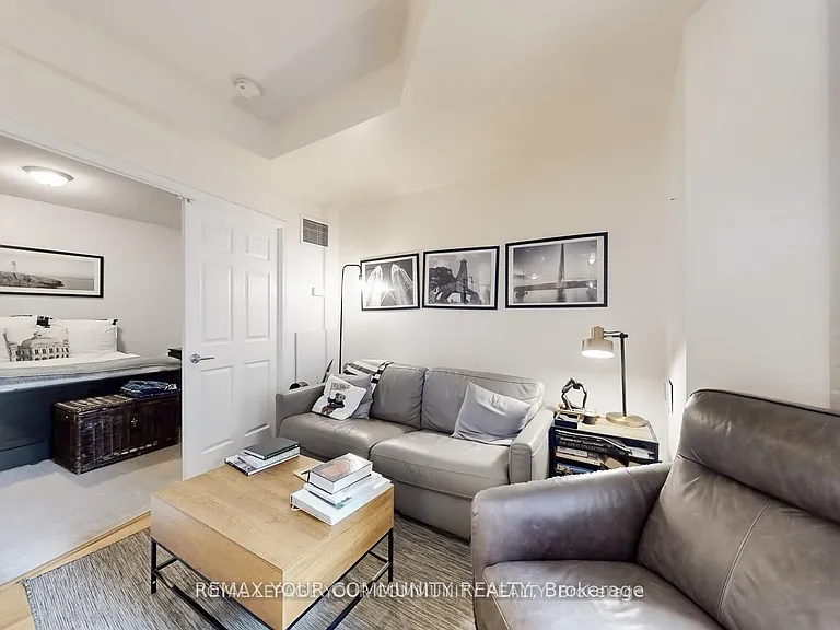 455 Rosewell Ave #101 — Photo 4