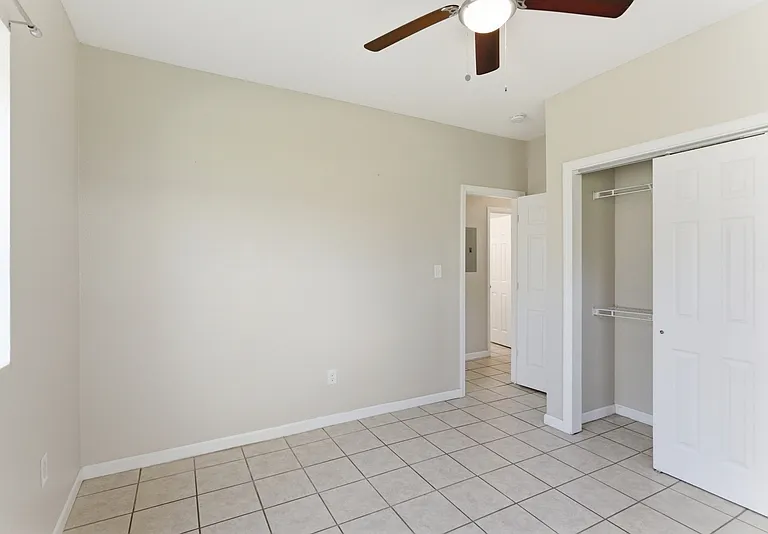 3300-3374 Valley View Dr NE #3334 — Photo 6