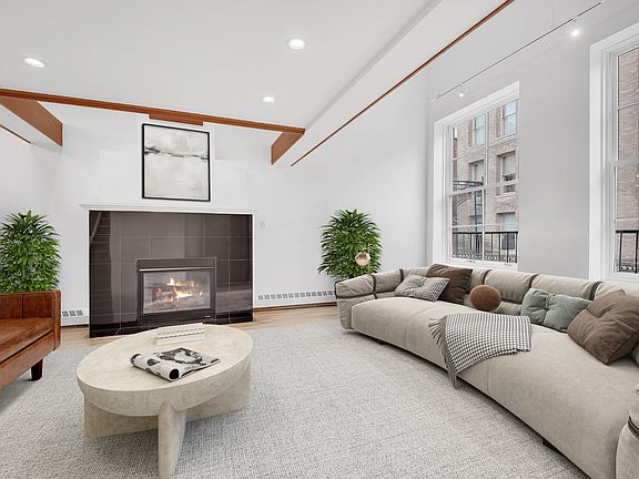 3rd image of 153 Mercer St #Penthouse