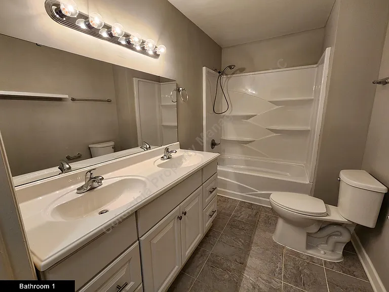 319 Kilbourne Rd — Photo 12