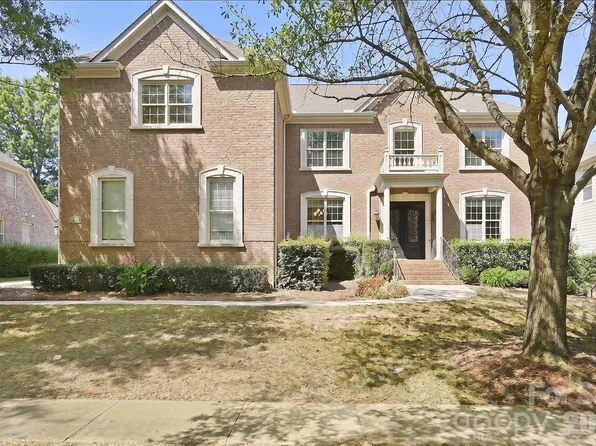 5828 Copperleaf Commons Ct, Charlotte, NC 28277