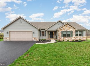 50 Dark Hollow Rd, Shermans Dale, PA 17090