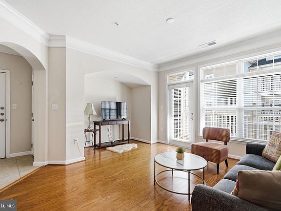 3rd image of 506 Sunset View Ter SE Unit 304