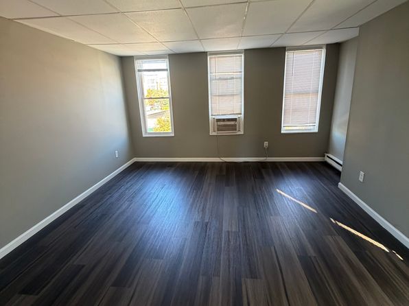 1022 Light St #3