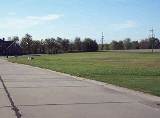 21 Cambridge, Mattoon, IL 61938