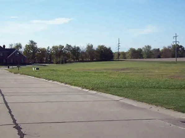 21 Cambridge, Mattoon, IL 61938