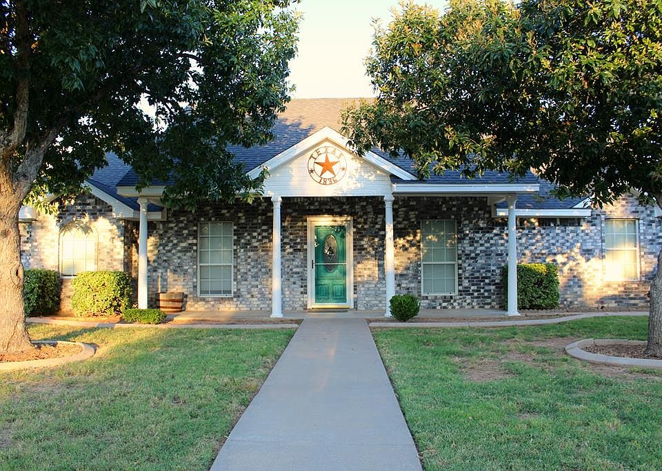1st image of 7526 Aspen Ave