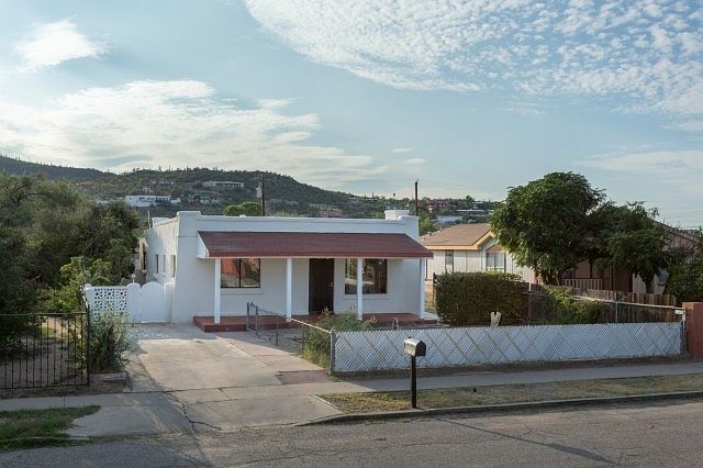 1st image of 42 N Palomas Ave