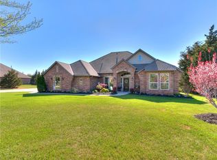 7111 Summit Oak Dr, Edmond, OK 73034
