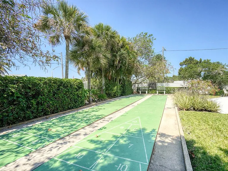 4939 Floramar Ter #912 — Photo 41